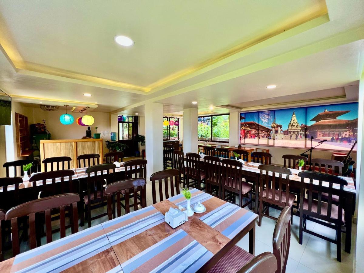 Hotel Sakura Durbar Nagarkot Buitenkant foto