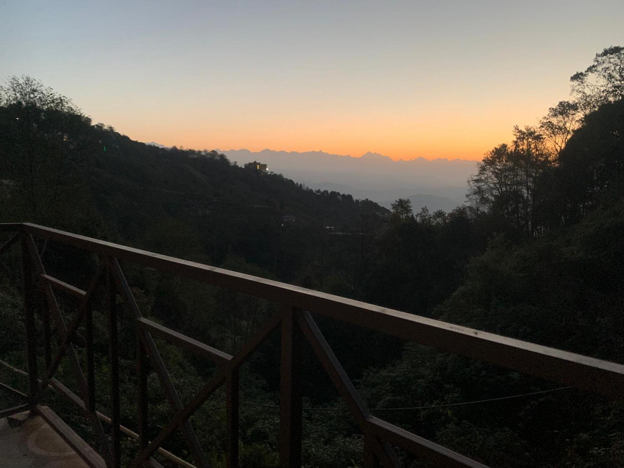 Hotel Sakura Durbar Nagarkot Buitenkant foto