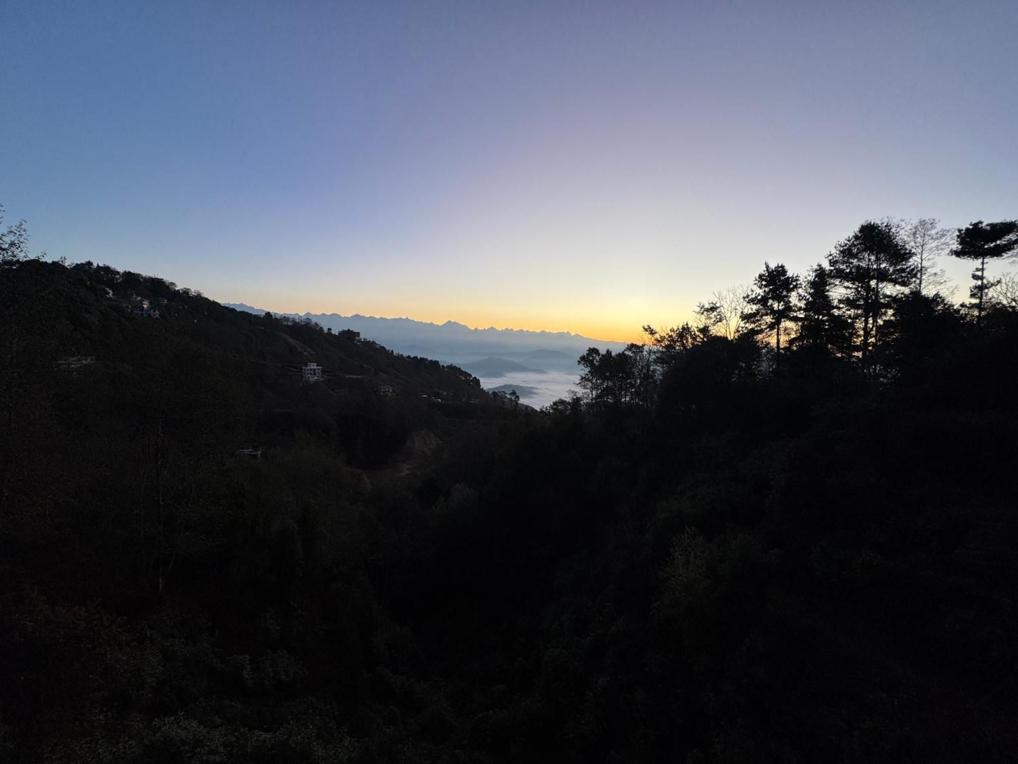 Hotel Sakura Durbar Nagarkot Buitenkant foto